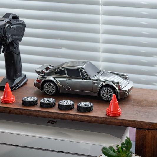 Auto RC Drift 4WD con Luci LED e Telecomando — Alta Velocità