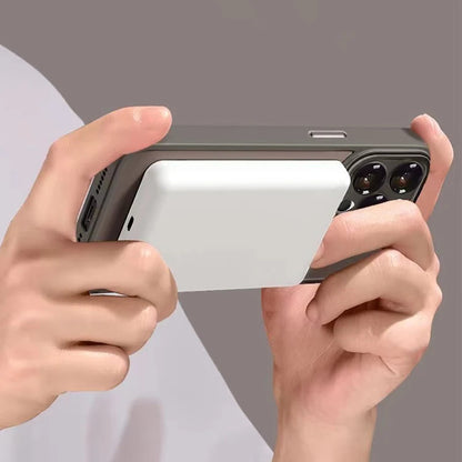 Cover MagSafe Matte Armor iPhone 11 al 17 / Air / Pro / Max — Ricarica Wireless, Antiurto